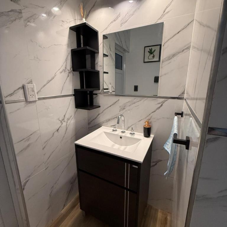 Casa residencial, Sexta sección, Mendoza - Casa de 4 dormitorios - 17