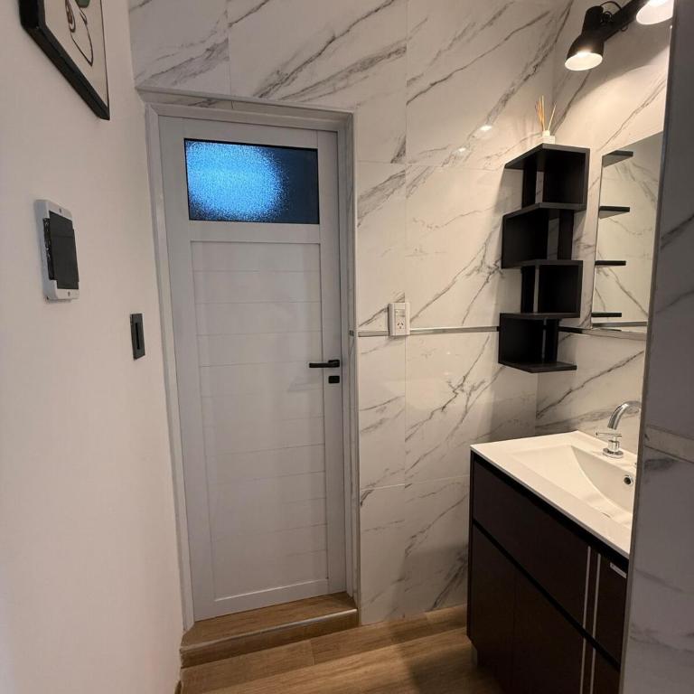 Casa residencial, Sexta sección, Mendoza - Casa de 4 dormitorios - 25