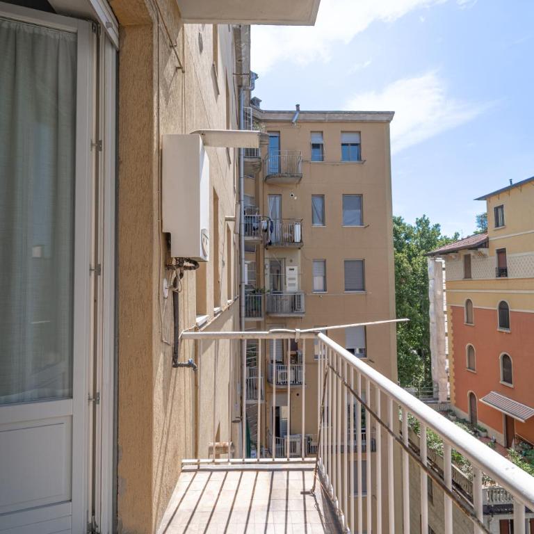 L26 Art Apartment - Porta Romana - Appartamento Deluxe con 2 Camere da Letto e Balcone - 40