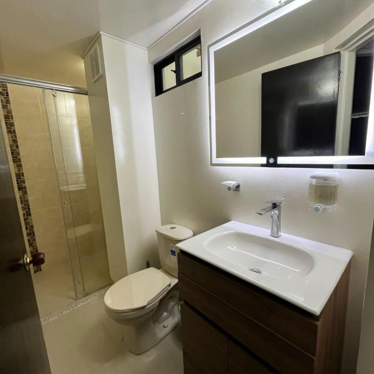 Stylish Penthouse with City View & Private Terrace - Apartamento de 3 dormitorios - 9