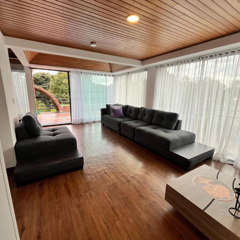 Stylish Penthouse with City View & Private Terrace - Apartamento de 3 dormitorios - 19