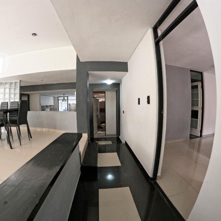 Departamento amplio y bonito en Arequipa - Three-Bedroom Premium Apartment - 8