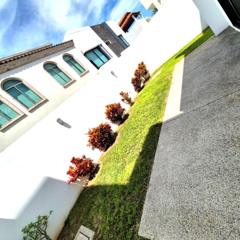 Residencial De Lujo Playas Brujas Alberca y Playa - Villa - 41