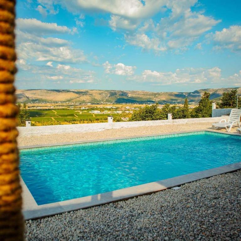 Villa Lumière - Three-Bedroom Villa - 12