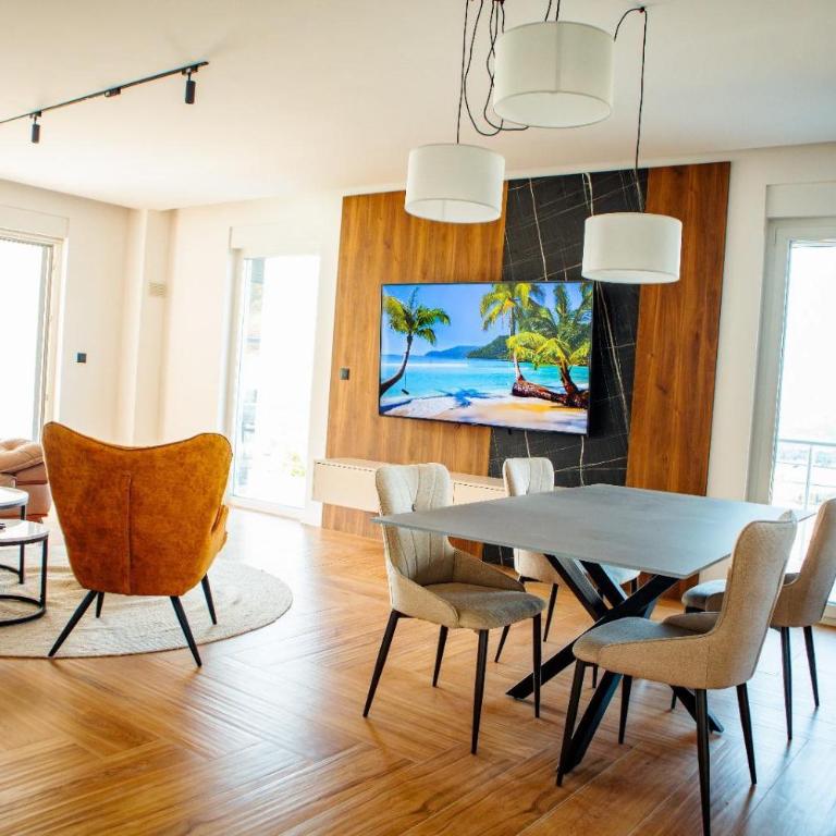 Villa Lumière - Three-Bedroom Villa - 22