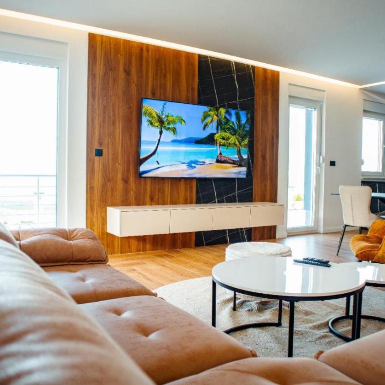 Villa Lumière - Three-Bedroom Villa - 23