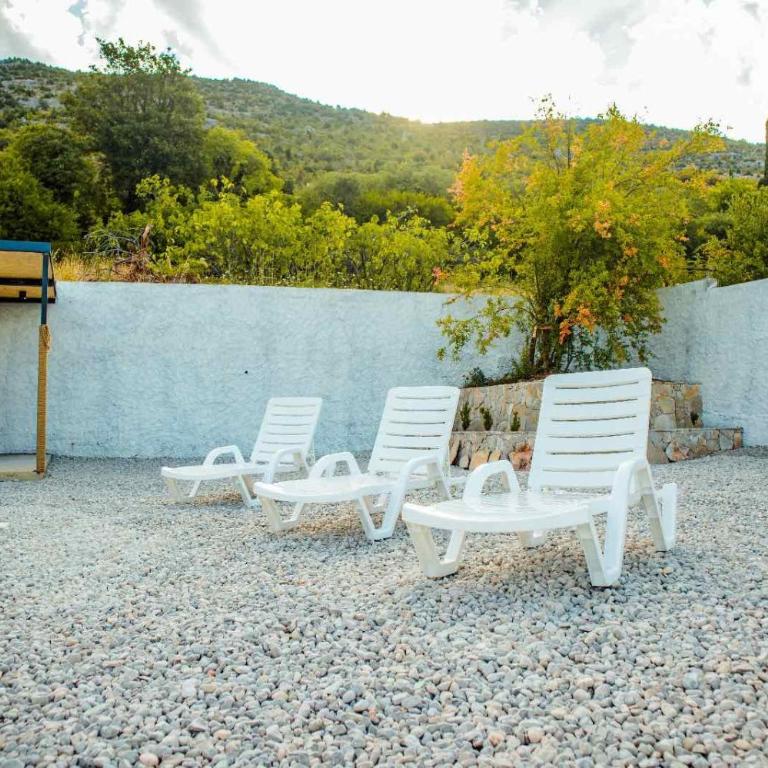 Villa Lumière - Three-Bedroom Villa - 46