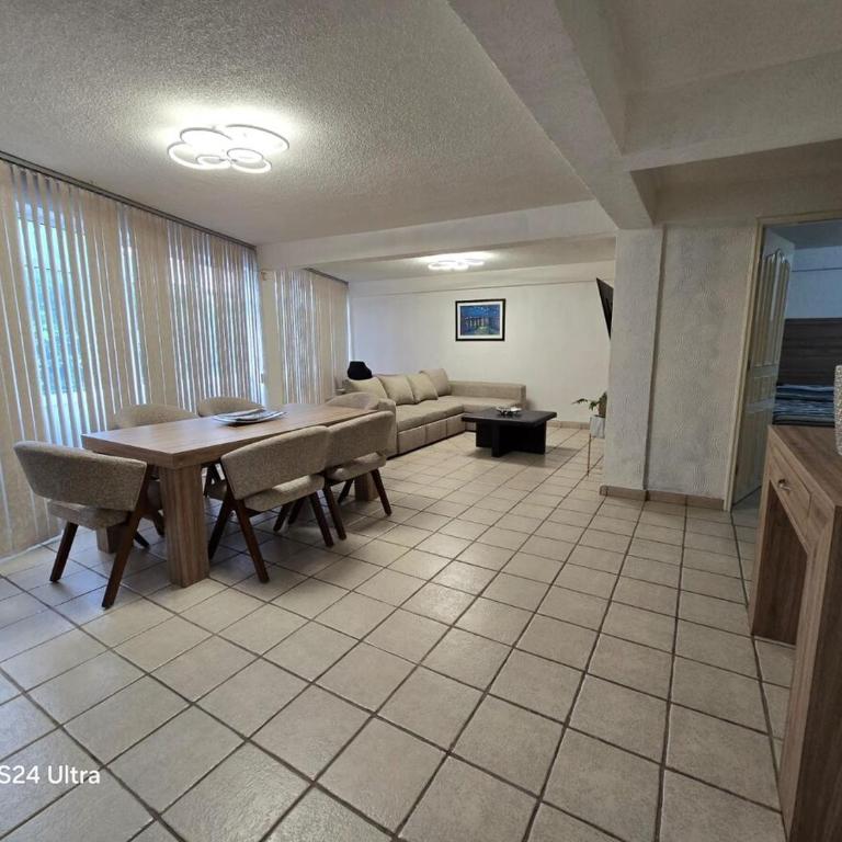 Amplio apartamento sobre Avenida Viaducto - Apartamento Clásico - 9