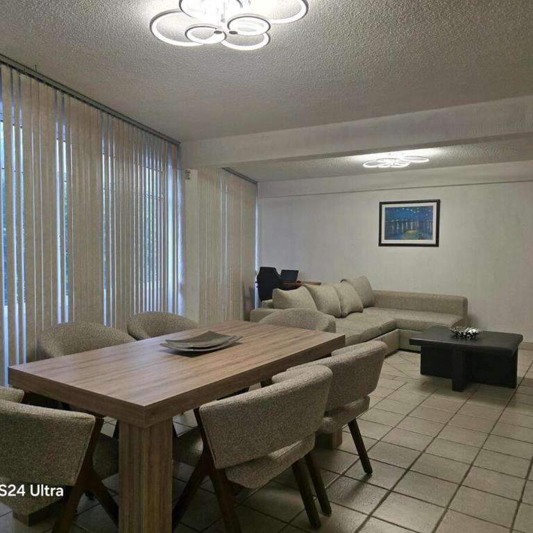 Amplio apartamento sobre Avenida Viaducto - Apartamento Clásico - 22