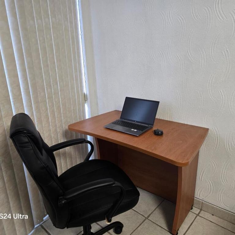 Amplio apartamento sobre Avenida Viaducto - Apartamento Clásico - 23