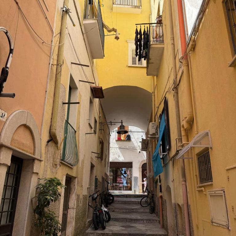 Suite Goliarda Gaeta - Appartamento Monolocale con Balcone - 12