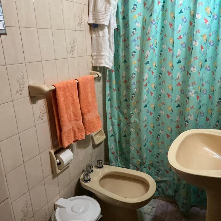 SUITE FAMILIAR EN CENTRO CIUDAD DE MENDOZA COCHERA DISPONiBLE - Suite - 5