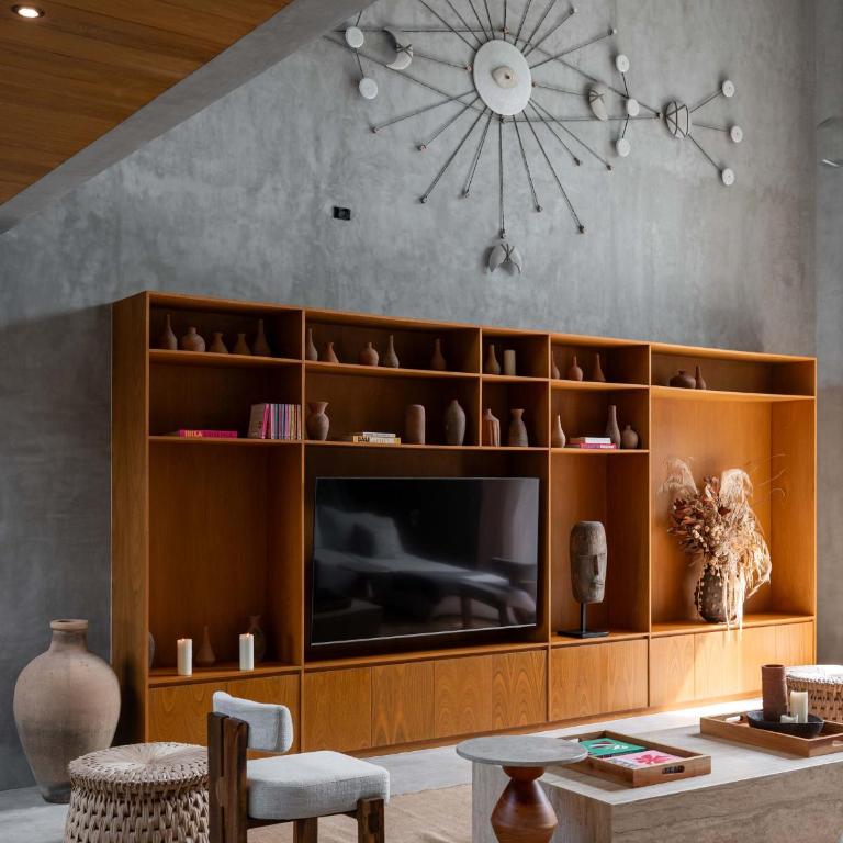Brutalist 7BR Masterpiece Design, Luxury Pool - Villa - 42