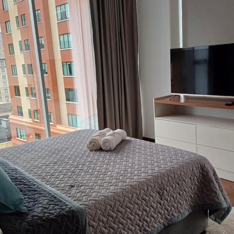 Amazing views Calacoto Luxury apartment with balcony - Apartamento de 1 dormitorio con balcón - 2