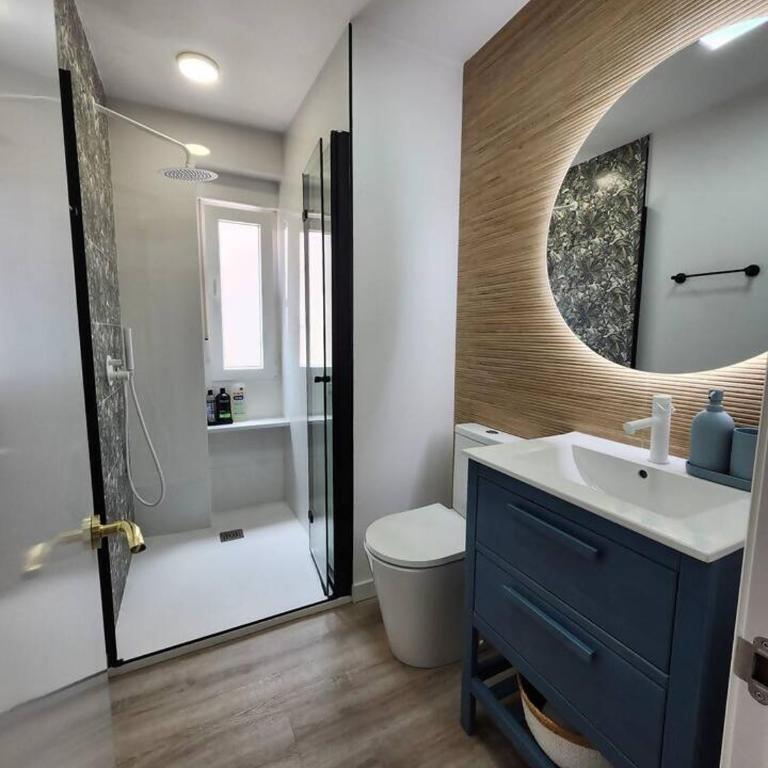 Apartamento Sol y Sur- Netflix y Parking Gratis - Apartamento de 3 dormitorios - 35
