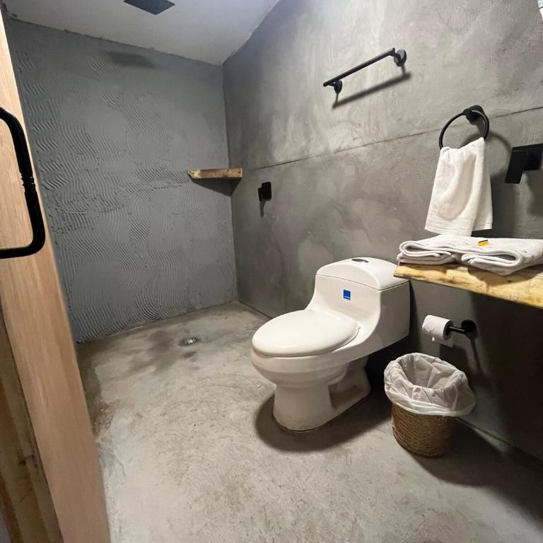 Room in Boutique Hotel! Perfect Location for 3! - One-Bedroom Apartment - 3