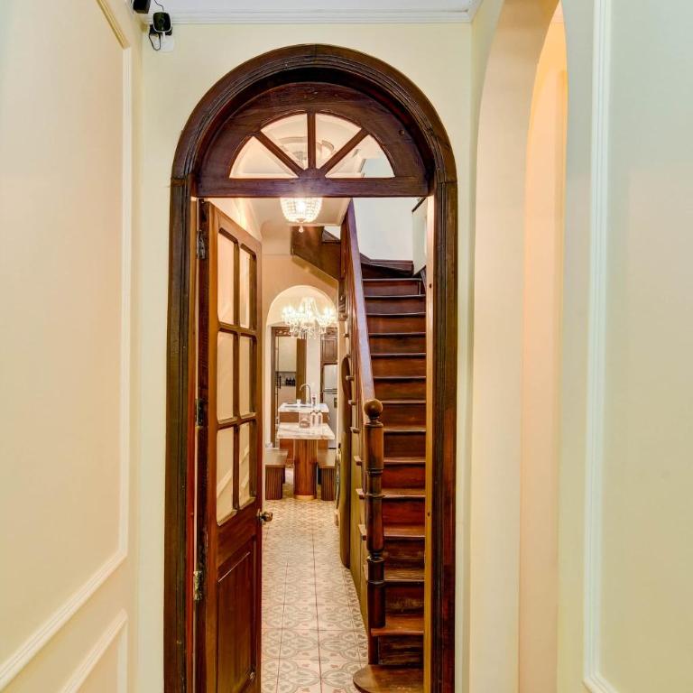 Chic 4BR Getaway in Vibrant La Candelaria - Casa - 7