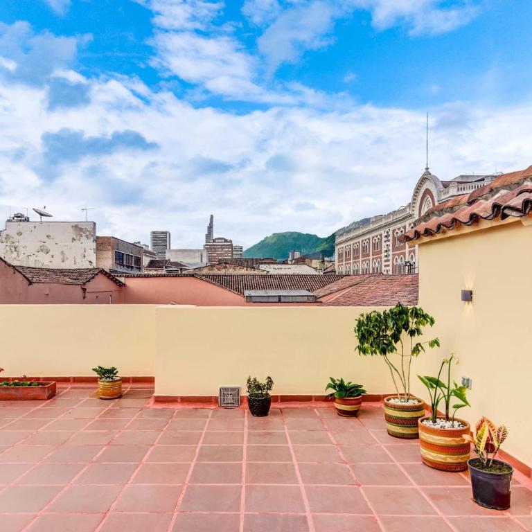 Chic 4BR Getaway in Vibrant La Candelaria - Casa - 56
