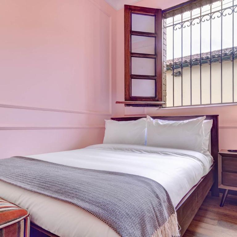 Chic 4BR Getaway in Vibrant La Candelaria - Casa - 69