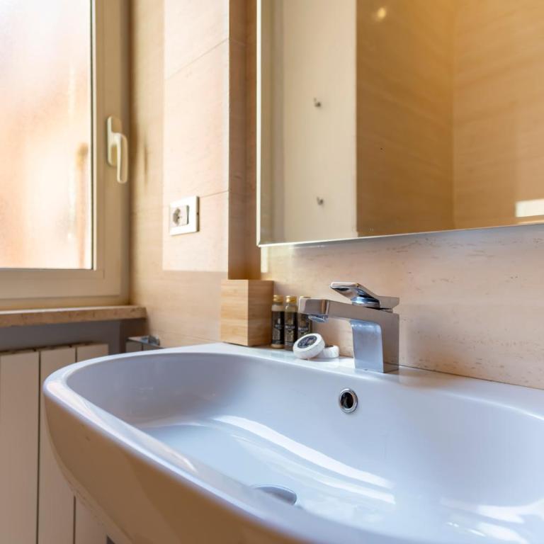 Elegantis Josephine Suite - Elegance near Spanish Steps Trevi and Pantheon - Appartamento con 1 Camera da Letto e Vista Città - 16