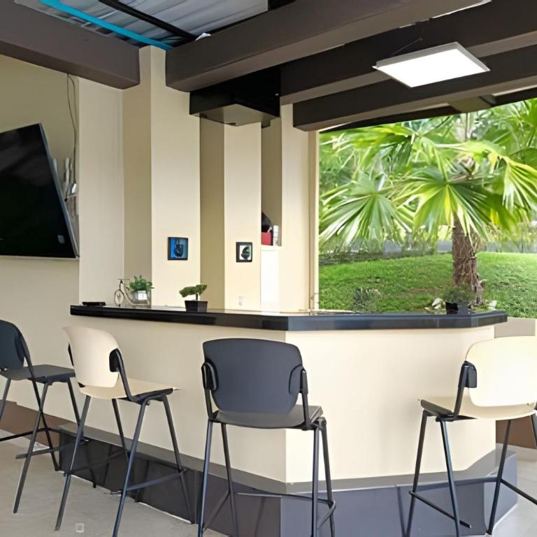 Reserva tu casa rodeada de naturaleza en Anapoima - Casa de 7 dormitorios - 4