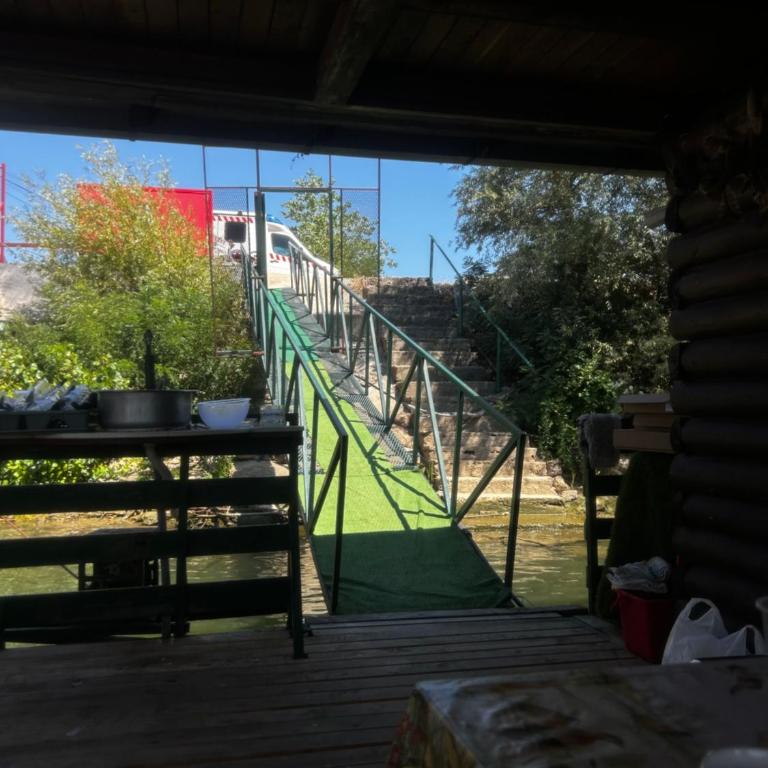 Splav na Savi KALIVARIJA - Vila sa 1 Spavaćom Sobom - 83