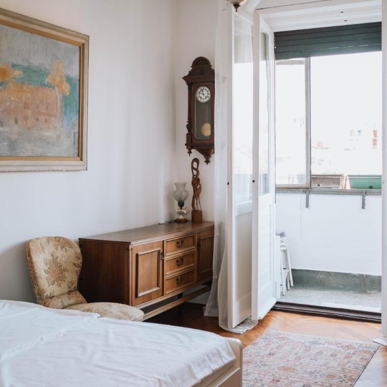 Sweet House Retro - One-Bedroom Apartment - 16