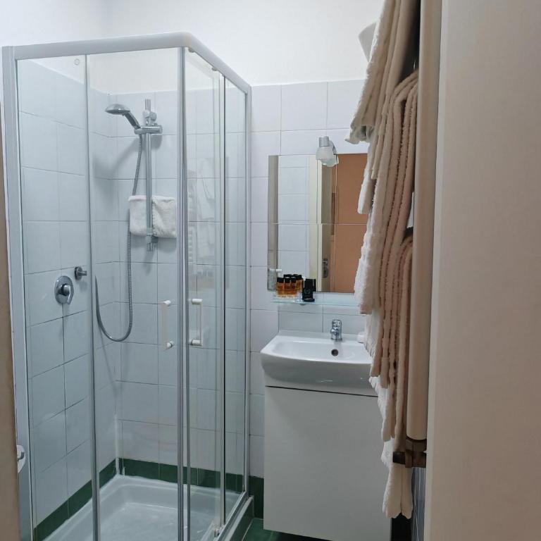 AD Trastevere Guest House - by AD Roma - Triple Room - 11