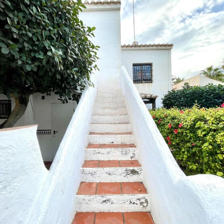 Apartment in Roquetas by Beach & Pool - Bungalow - 6