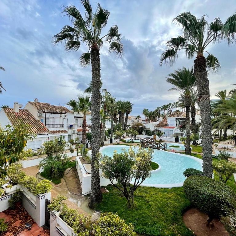 Apartment in Roquetas by Beach & Pool - Bungalow - 11
