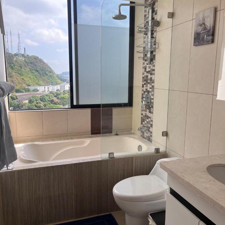 Bright Corner Condo in Bellini - Two-Bedroom Apartment - 5