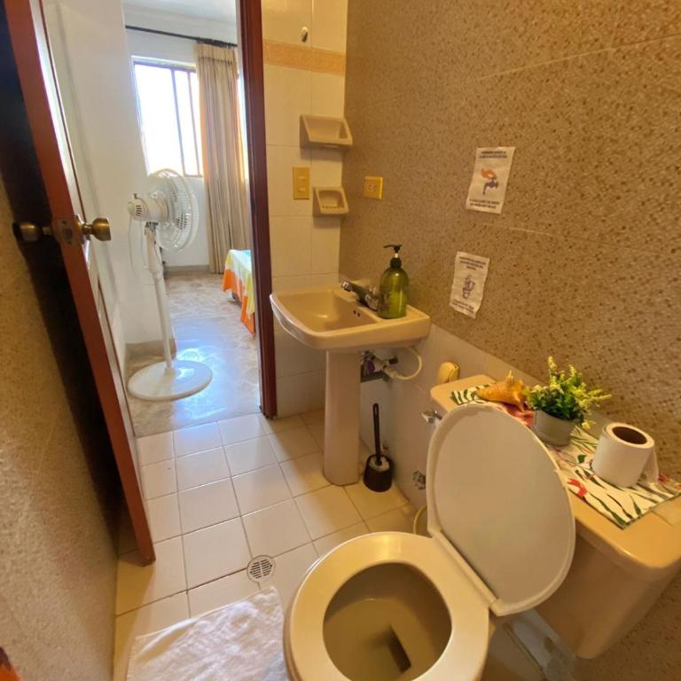 Spacious private Room & bathrom near bay - Single Room with Private Bathroom - 7