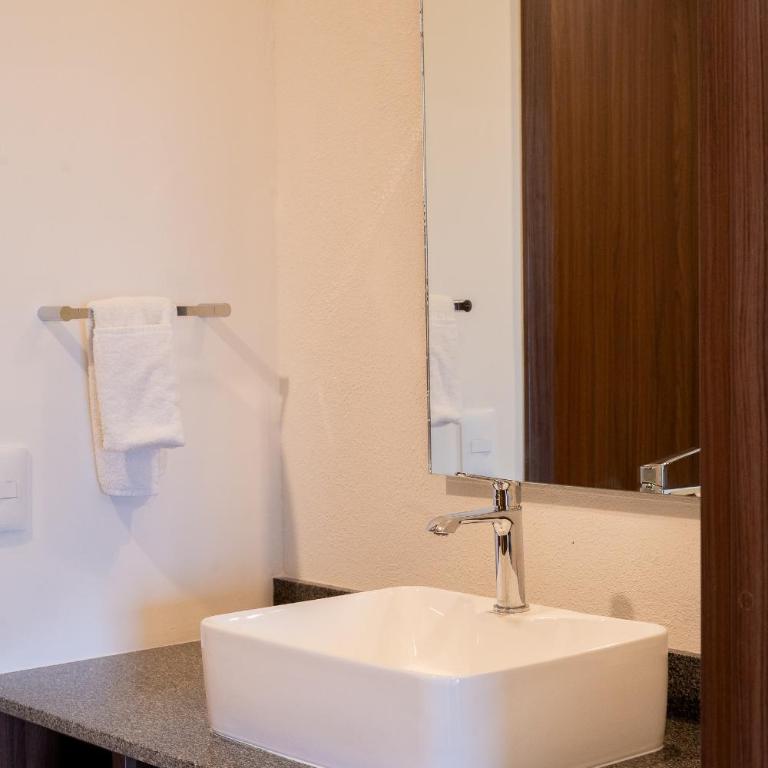 Apartamento Anuva con Parking, Alberca y SkyView - Two-Bedroom Apartment - 84