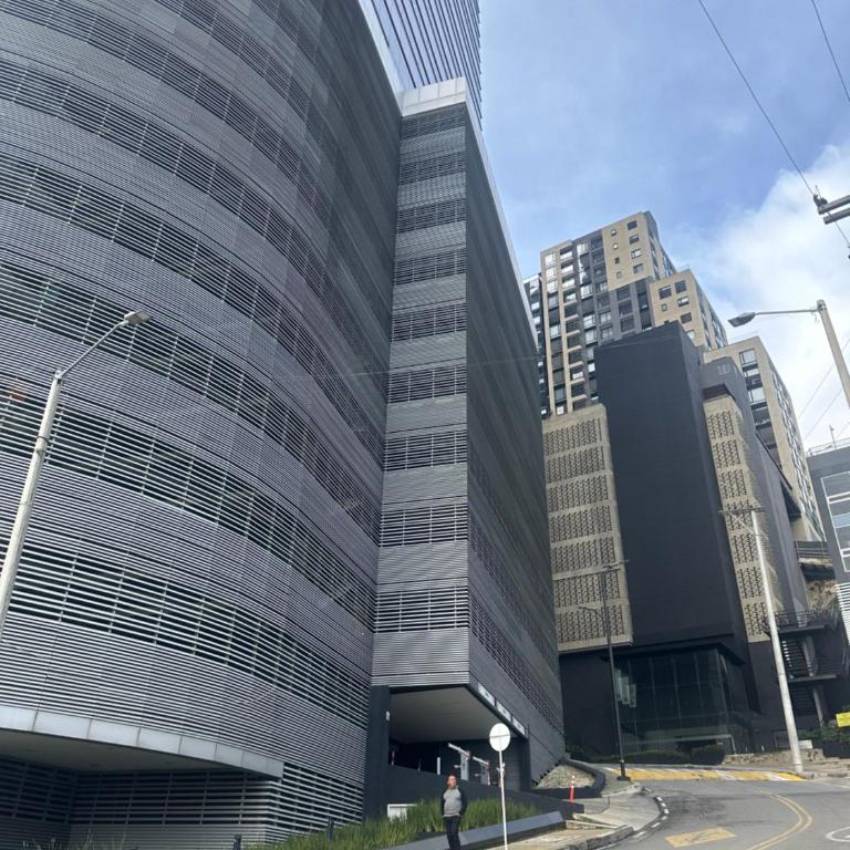 Aparta estudio Zona Norte Bogotá - Apartamento de 1 dormitorio - 43