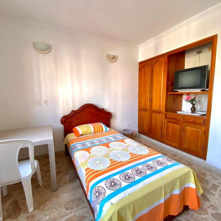 Spacious private Room & bathrom near bay - Single Room with Private Bathroom - 2