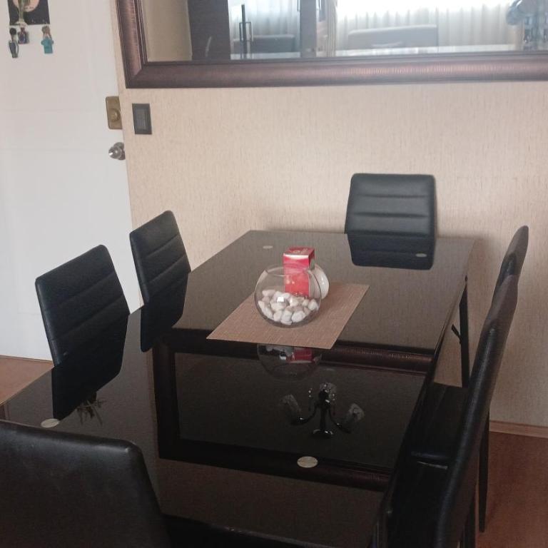 Jonathan - One-Bedroom Apartment - 6