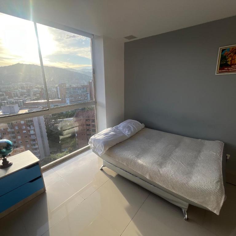 Loft en Medellin El Poblado Vista espectacular - One-Bedroom Apartment - 10