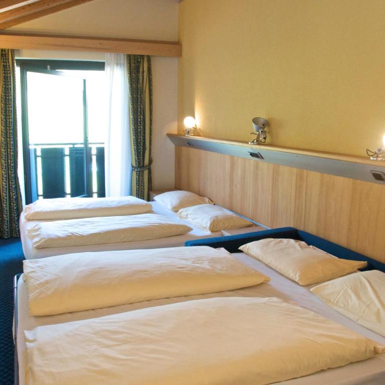 Alexander Charme Hotel - Camera Familiare Comfort (2 Adulti + 2 Bambini) - 3