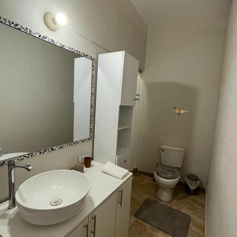 Cozy House in Tarapoto with Air Conditioning - Casa de 3 dormitorios - 17