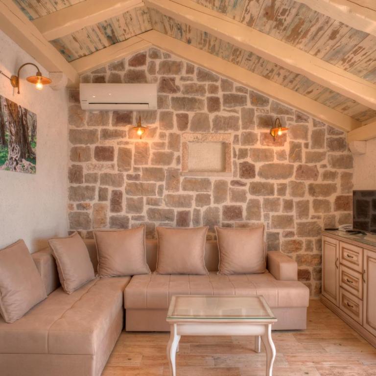 Piazza Apartments 1 - Luxury Two-Bedroom Apartment - 6
