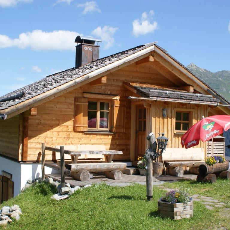 Chalet in Sankt Gallenkirch near Ski Bus - Apartment mit 2 Schlafzimmern - 1