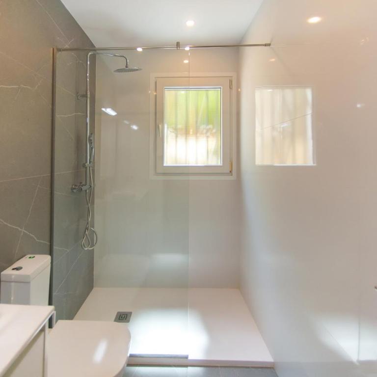 WELCS APARTAMENTO 282 EMP en villa con piscina compartida - Villa - 25