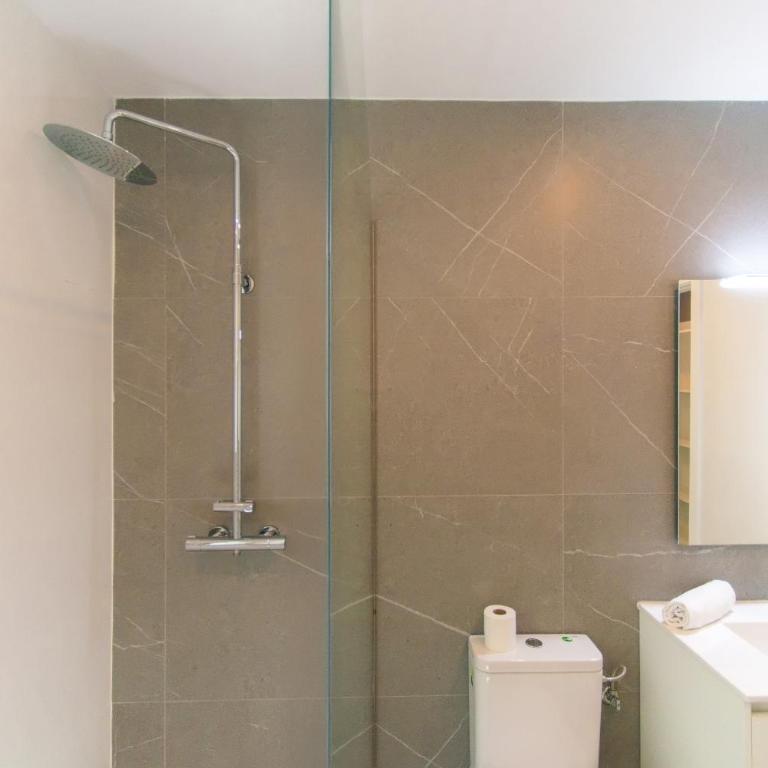 WELCS APARTAMENTO 282 EMP en villa con piscina compartida - Villa - 33