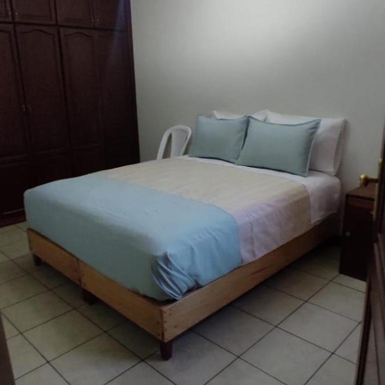 Departamento frente a Plaza Sucre, Tarija - Two-Bedroom Apartment - 6