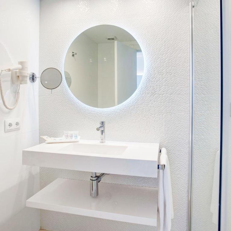 Grupotel Farrutx - Standard Double Room - 4