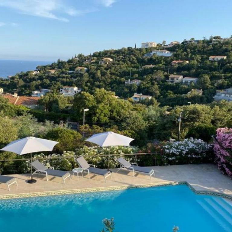 Provenzalische Villa l'Équilibre - mit Meerblick und privatem Pool by Riviera HomeLife - Casa - 3