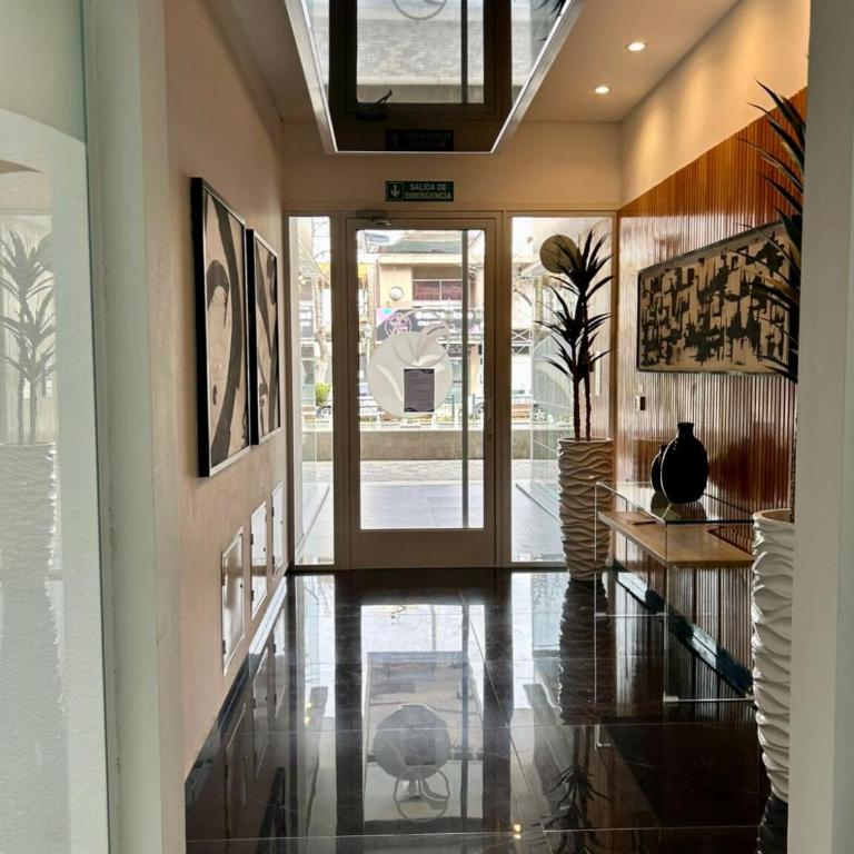 Depto con piscina, gimnasio y vistas increíbles - Apartamento de 2 dormitorios - 13