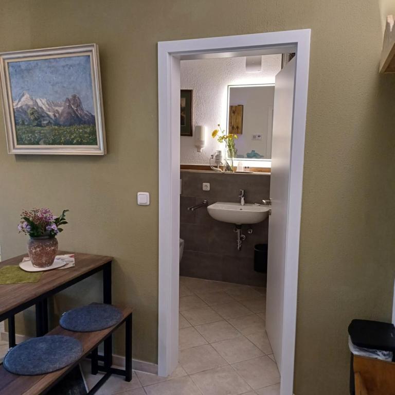 Haus Miele - Doppelzimmer mit Terrasse - 2