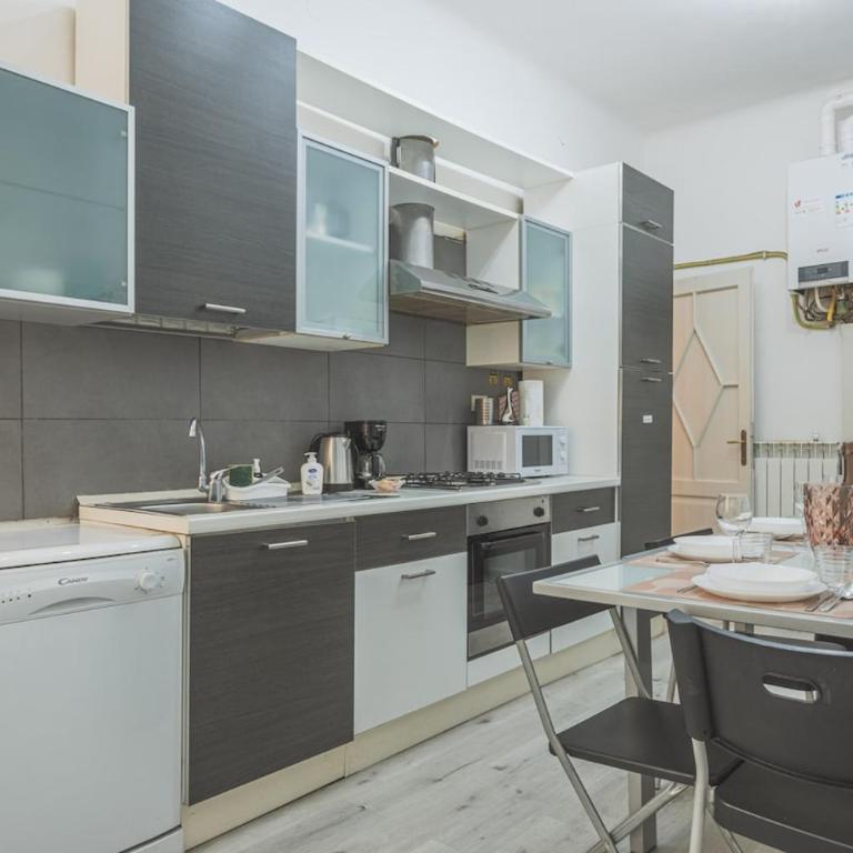 Piazza Goldoni Toro Elegant Apartment FreeWiFi - Appartamento con 2 Camere da Letto - 5