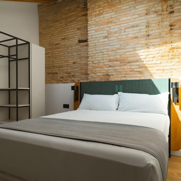 Limehome Pamplona Hilarión Eslava - One-Bedroom Apartment with Private Balcony - 10
